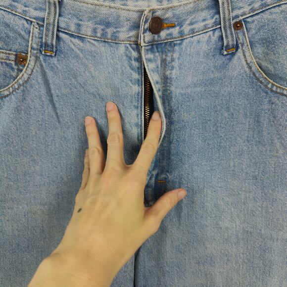 Vintage Levis 511 Jeans Womens 15x32‎  Light Wash High Rise Zip Fly 90s Vtg - Picture 3 of 10